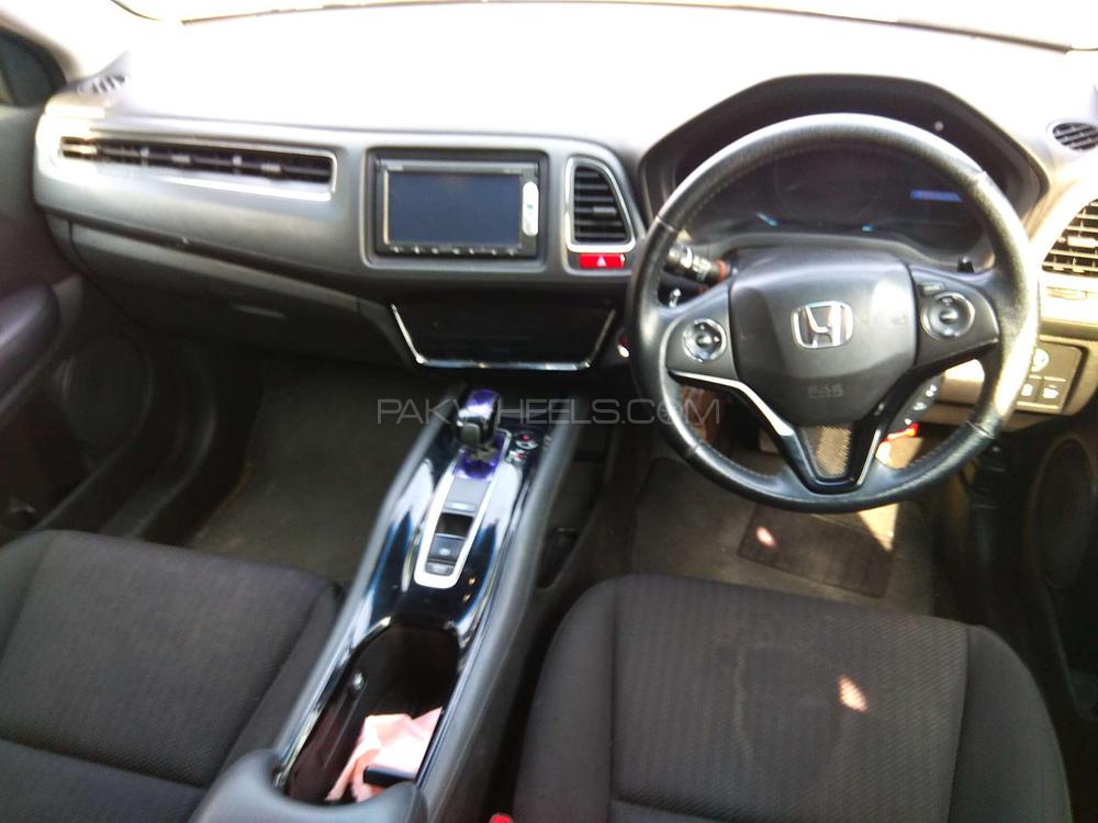 Honda Vezel 2014 for Sale in Lahore Honda Vezel 2014 for Sale in Lahore Image-7