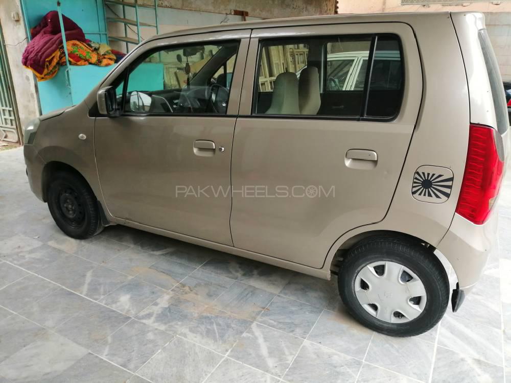 Suzuki Wagon R 2015 for Sale in Peshawar Suzuki Wagon R 2015 for Sale in Peshawar Image-3
