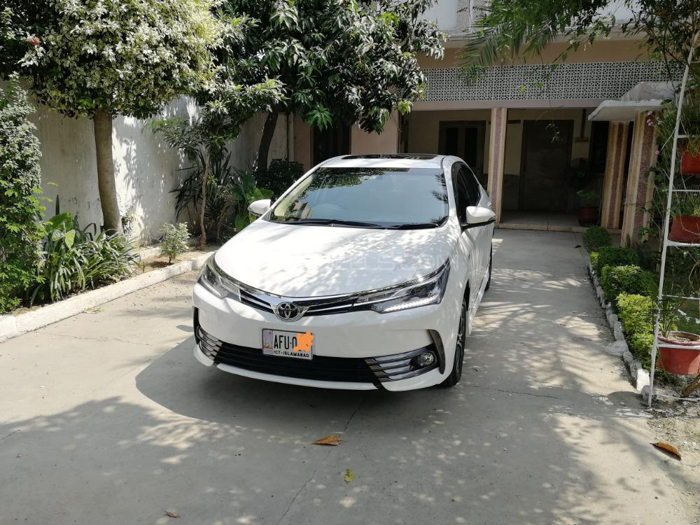 Toyota Corolla 2017 for Sale in Nowshera Image-1