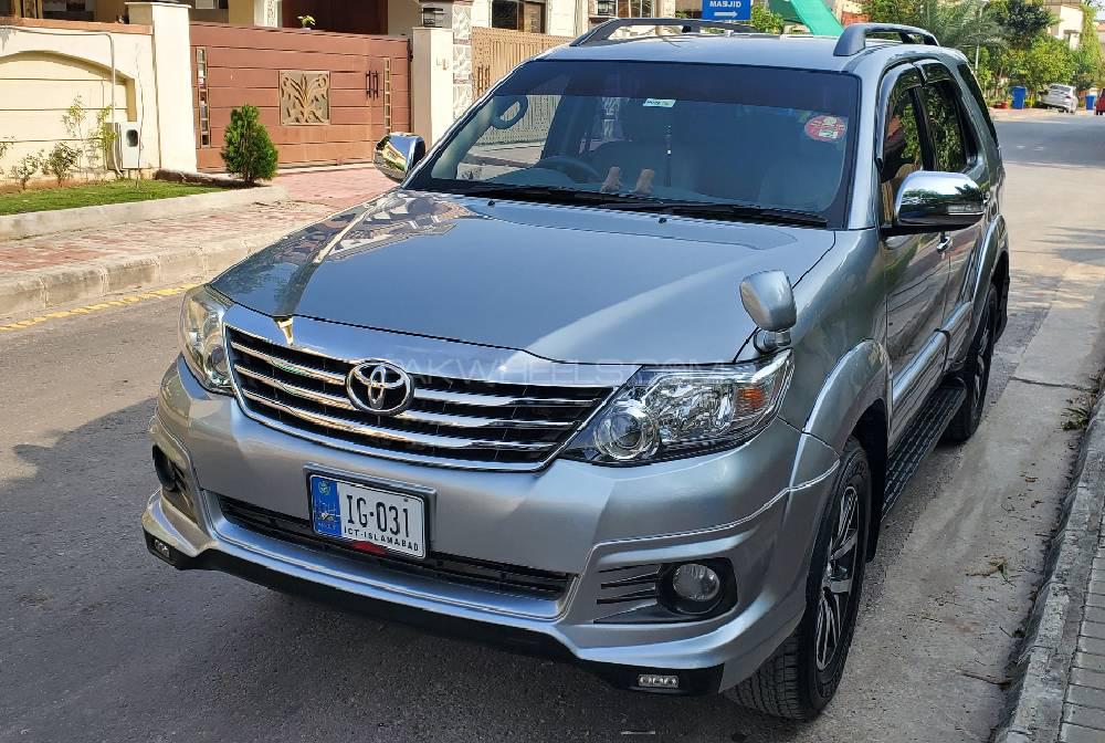 Toyota Fortuner 2014 for Sale in Islamabad Image-1
