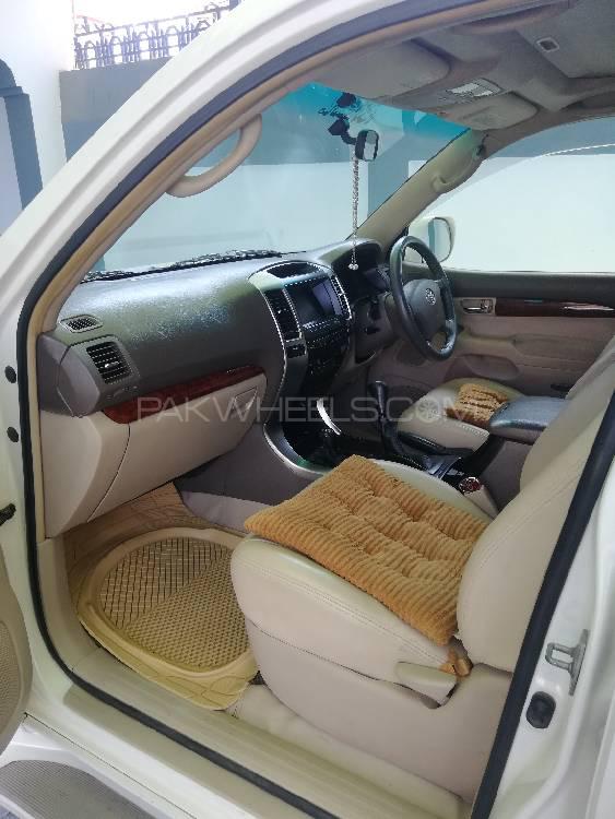 Toyota Prado 2003 for Sale in Multan Toyota Prado 2003 for Sale in Multan Image-17
