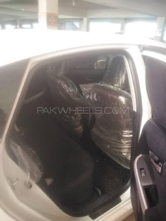 Toyota Prius 2015 for Sale in Islamabad Image-1