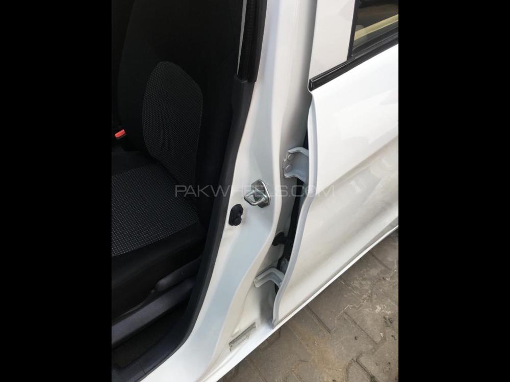 Suzuki Cultus 2017 for Sale in Lahore Suzuki Cultus 2017 for Sale in Lahore Image-8