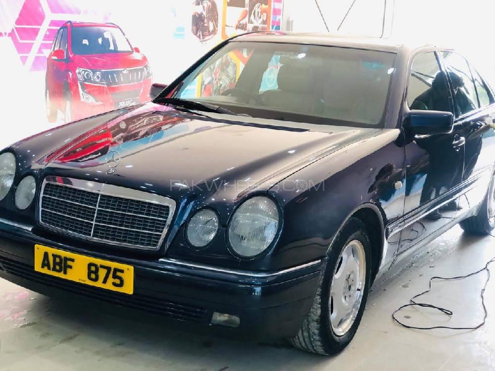 Mercedes Benz E Class 1996 for Sale in Abbottabad Image-1