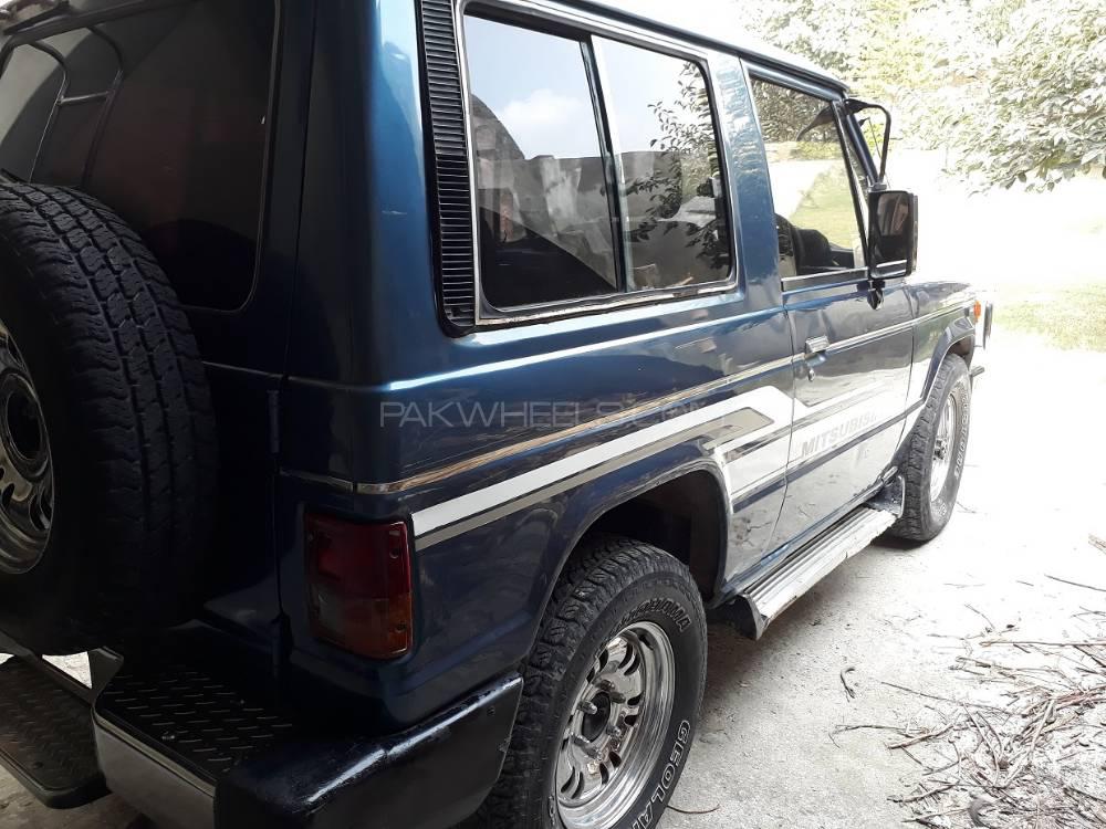 Mitsubishi Pajero 1990 for Sale in Peshawar Mitsubishi Pajero 1990 for Sale in Peshawar Image-7