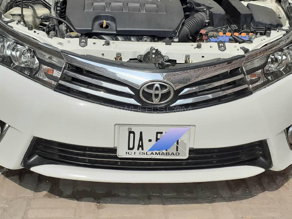 Toyota Corolla 2014 for Sale in Peshawar Image-1