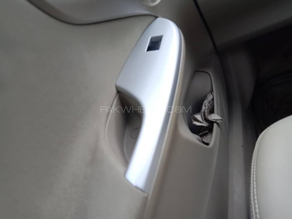 Toyota Corolla 2014 for Sale in Lahore Toyota Corolla 2014 for Sale in Lahore Image-10