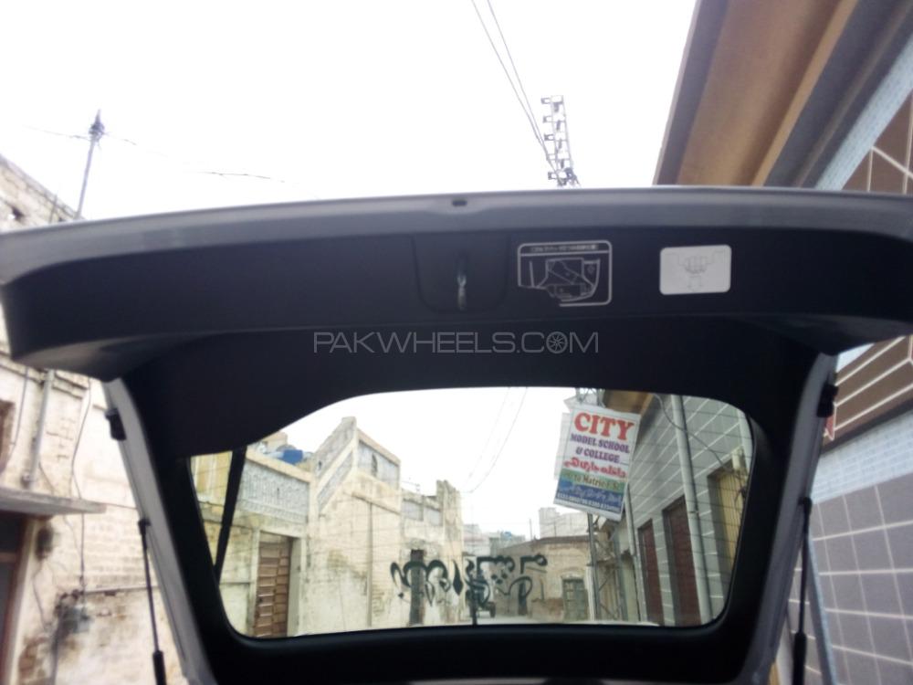 Toyota Prius 2011 for Sale in Attock Toyota Prius 2011 for Sale in Attock Image-12