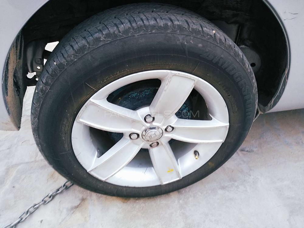 Toyota Aqua 2012 for Sale in Rawalpindi Toyota Aqua 2012 for Sale in Rawalpindi Image-5