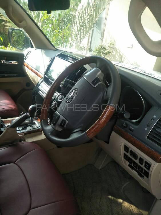 ٹویوٹا لینڈ کروزر 2013 for Sale in کراچی ٹویوٹا لینڈ کروزر 2013 for Sale in کراچی Image-12