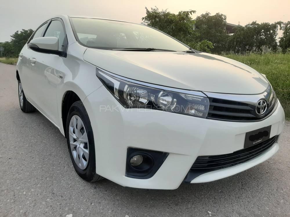 Toyota Corolla 2015 for Sale in Islamabad Image-1