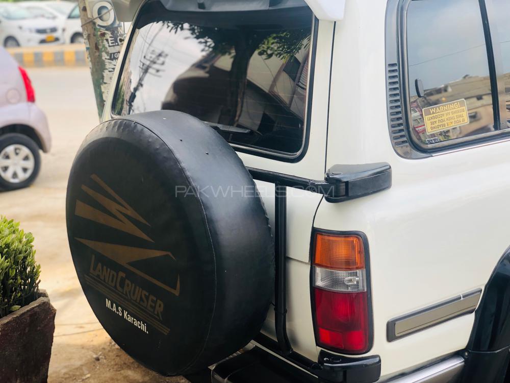 Toyota Land Cruiser 1993 for Sale in Karachi Toyota Land Cruiser 1993 for Sale in Karachi Image-8