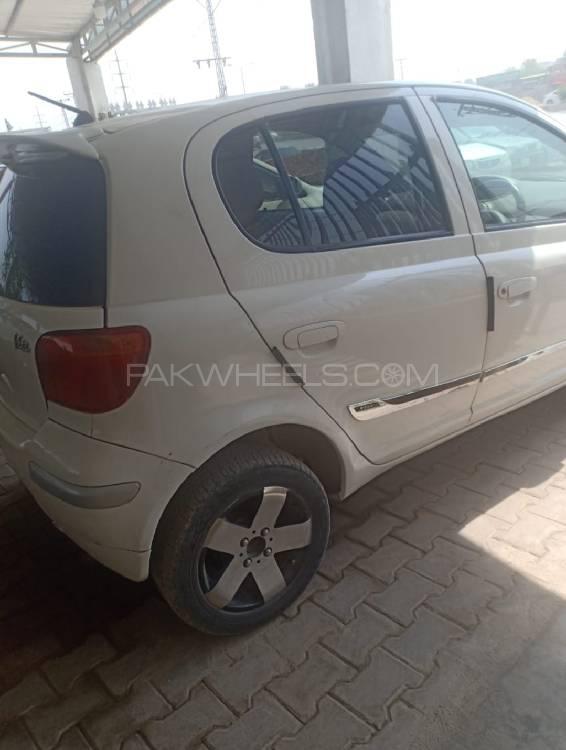 Toyota Vitz 2002 for Sale in Peshawar Toyota Vitz 2002 for Sale in Peshawar Image-3