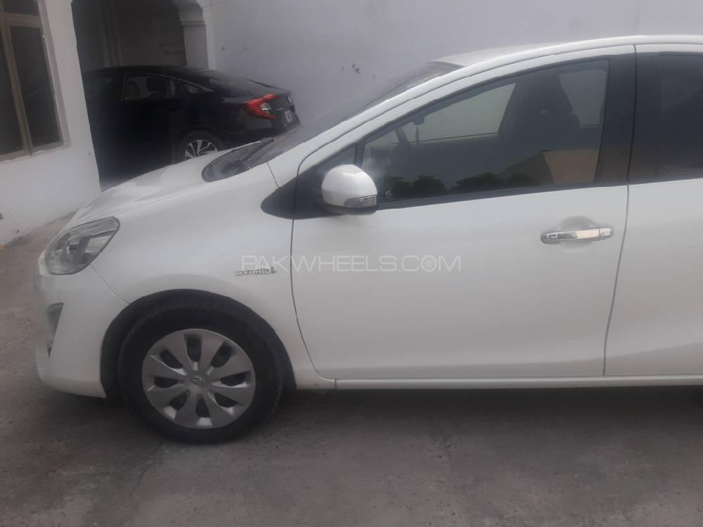 Toyota Aqua 2016 for Sale in Lahore Toyota Aqua 2016 for Sale in Lahore Image-9