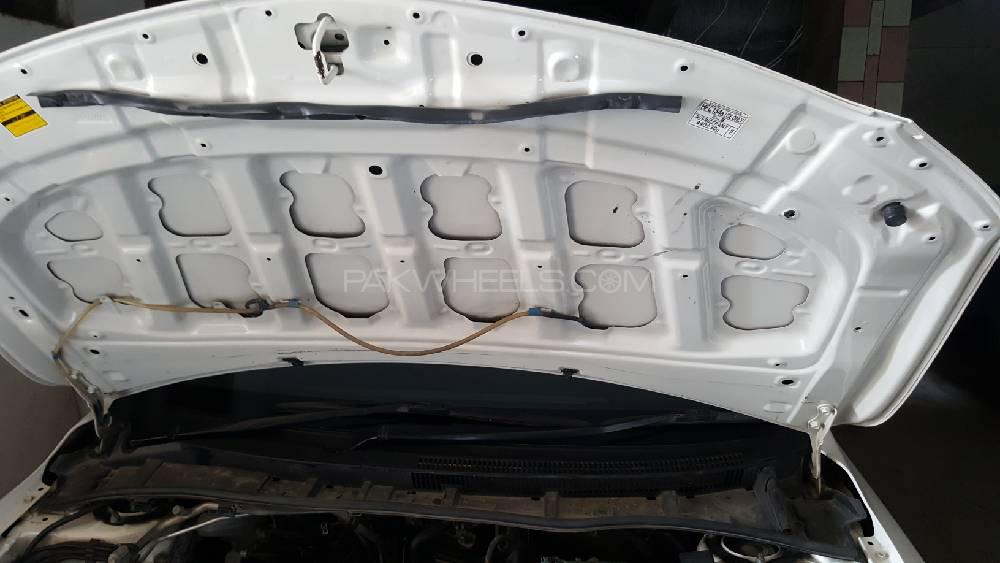 Toyota Corolla 2014 for Sale in Karachi Toyota Corolla 2014 for Sale in Karachi Image-9