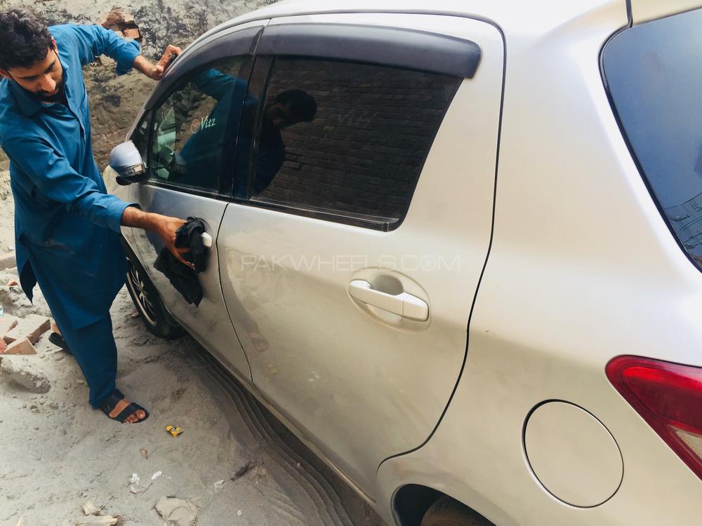 Toyota Vitz 2011 for Sale in Lahore Toyota Vitz 2011 for Sale in Lahore Image-3
