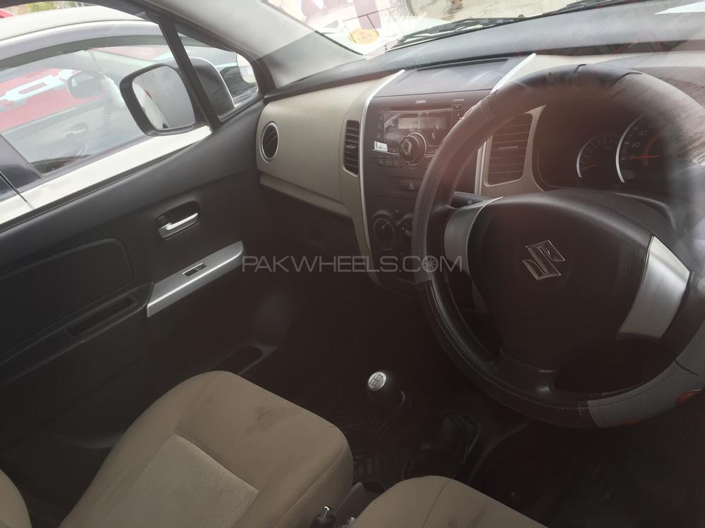 Suzuki Wagon R 2017 for Sale in Peshawar Suzuki Wagon R 2017 for Sale in Peshawar Image-5