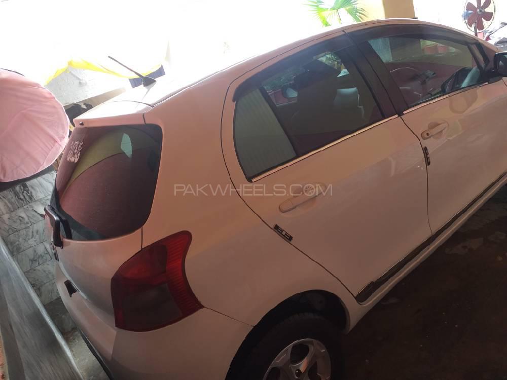Toyota Vitz 2006 for Sale in Nowshera cantt Toyota Vitz 2006 for Sale in Nowshera cantt Image-9