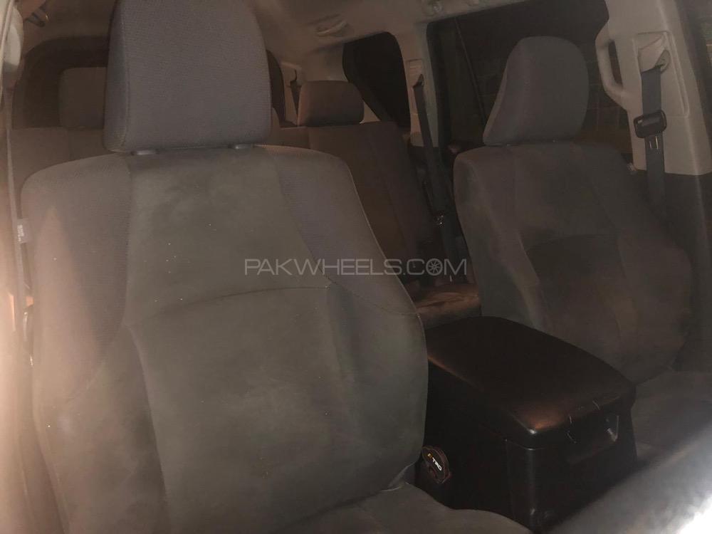 Toyota Prado 2010 for Sale in Lahore Toyota Prado 2010 for Sale in Lahore Image-10