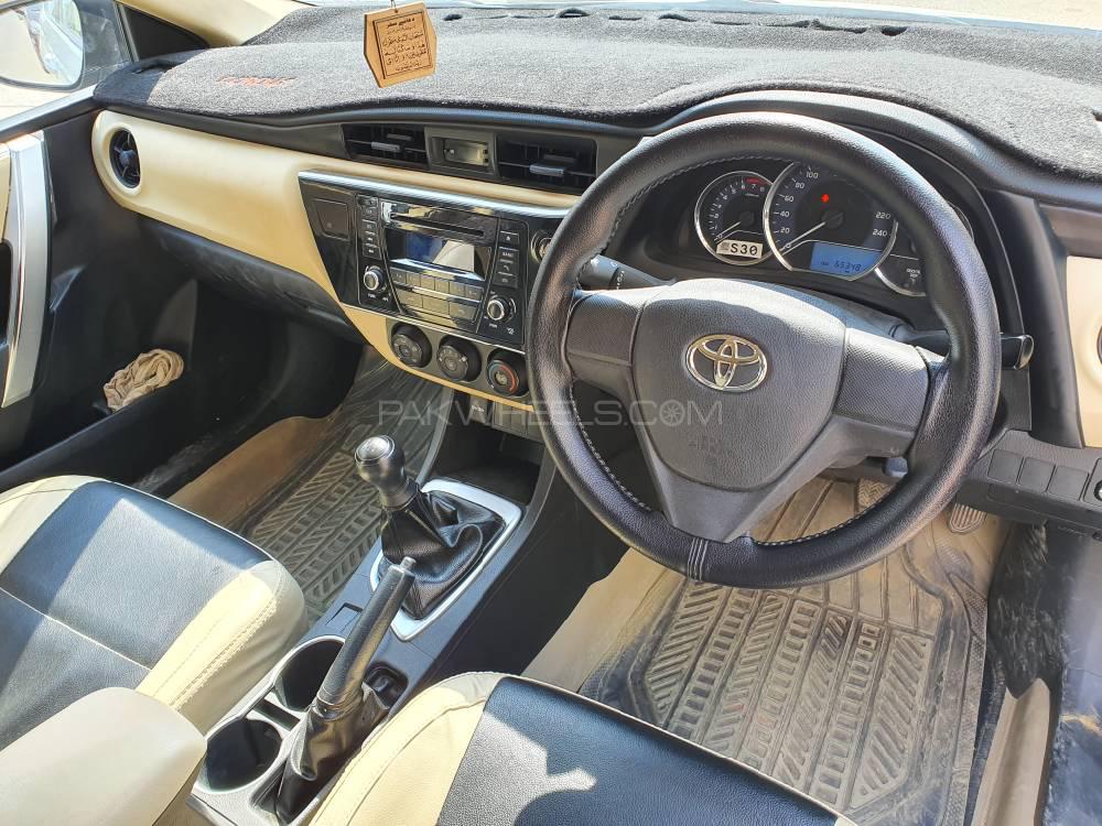 Toyota Corolla 2017 for Sale in Karachi Toyota Corolla 2017 for Sale in Karachi Image-5