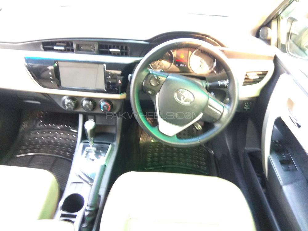Toyota Corolla 2015 for Sale in Lahore Toyota Corolla 2015 for Sale in Lahore Image-10