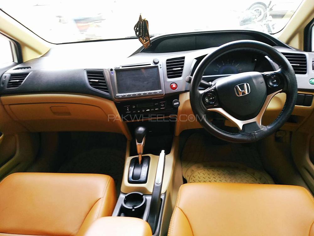 Honda Civic 2015 for Sale in Rawalpindi Honda Civic 2015 for Sale in Rawalpindi Image-11