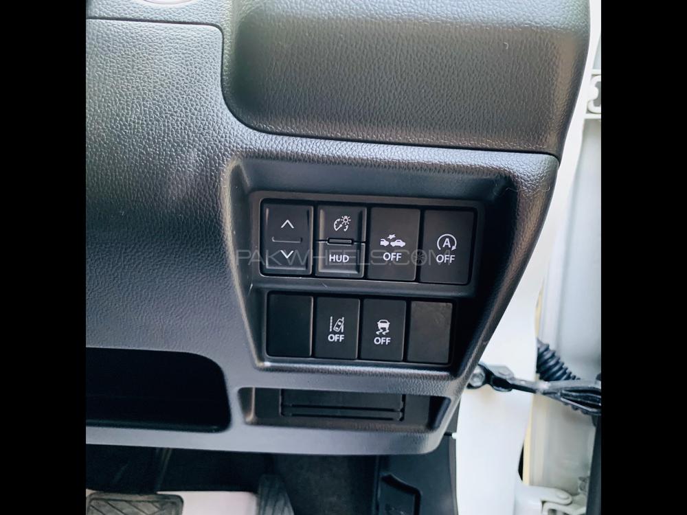 Mazda Flair 2018 for Sale in Lahore Mazda Flair 2018 for Sale in Lahore Image-10