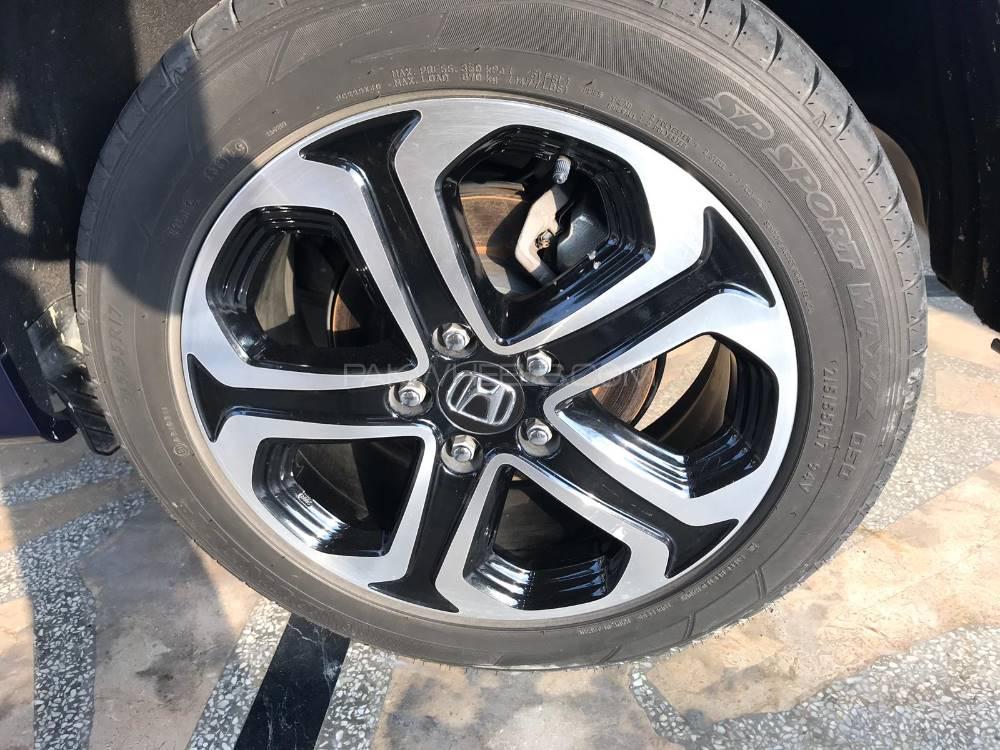 Honda Vezel 2016 for Sale in Rawalpindi Honda Vezel 2016 for Sale in Rawalpindi Image-15