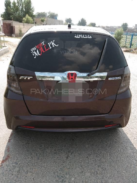 Honda Fit 2014 for Sale in Multan Honda Fit 2014 for Sale in Multan Image-2
