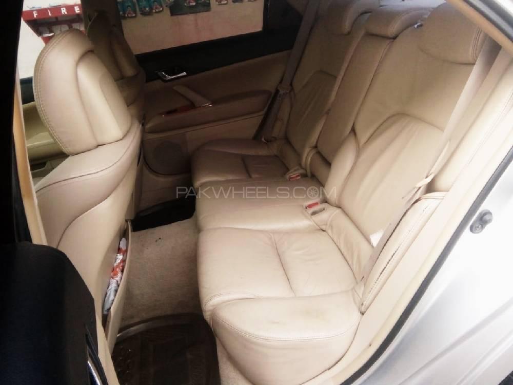 Toyota Mark X 2006 for Sale in Peshawar Toyota Mark X 2006 for Sale in Peshawar Image-4