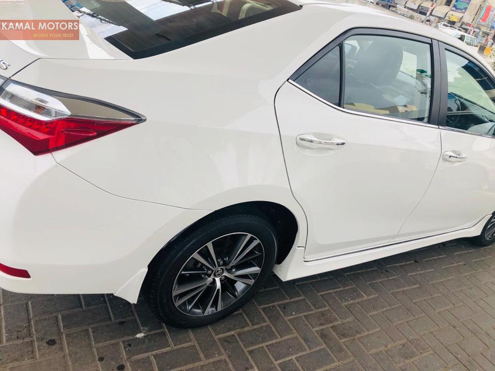 Toyota Corolla 2018 for Sale in Karachi Toyota Corolla 2018 for Sale in Karachi Image-4