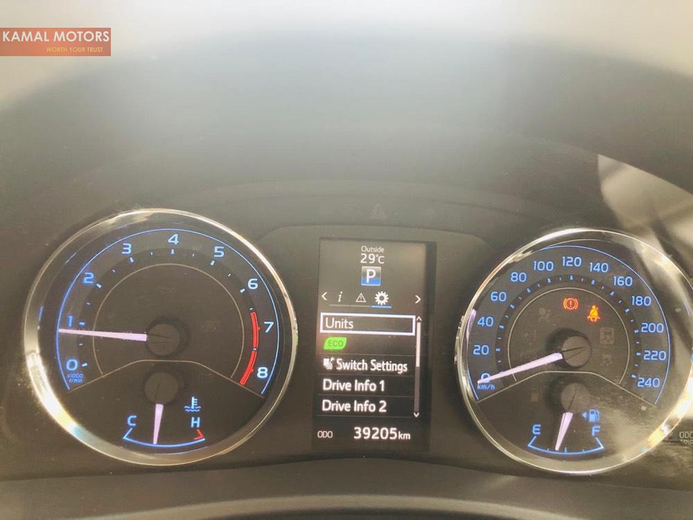 Toyota Corolla 2018 for Sale in Karachi Toyota Corolla 2018 for Sale in Karachi Image-9