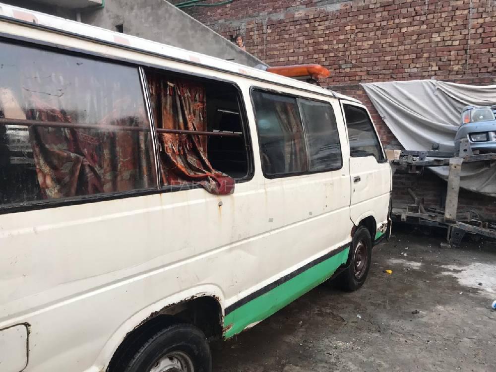 Toyota Hiace 1986 for Sale in Lahore Image-1
