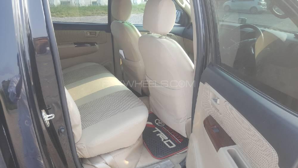 Toyota Hilux 2016 for Sale in Islamabad Toyota Hilux 2016 for Sale in Islamabad Image-15