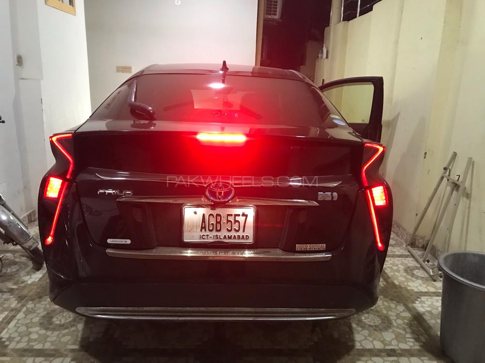 Toyota Prius 2017 for Sale in Rawalpindi Toyota Prius 2017 for Sale in Rawalpindi Image-9