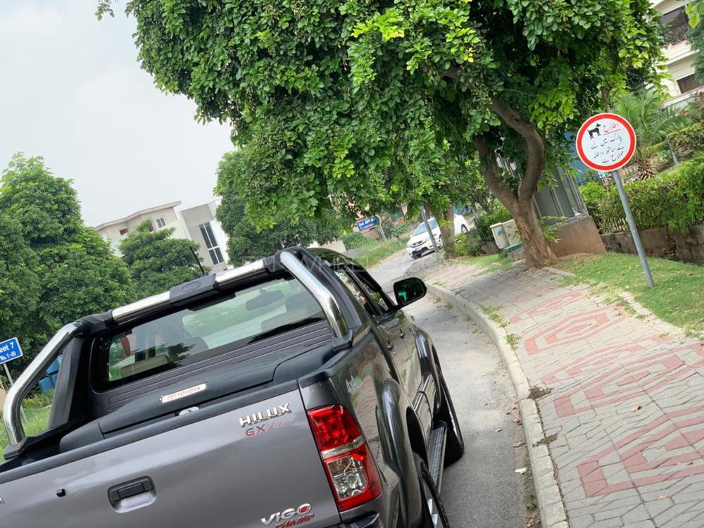 Toyota Hilux 2016 for Sale in Islamabad Toyota Hilux 2016 for Sale in Islamabad Image-10