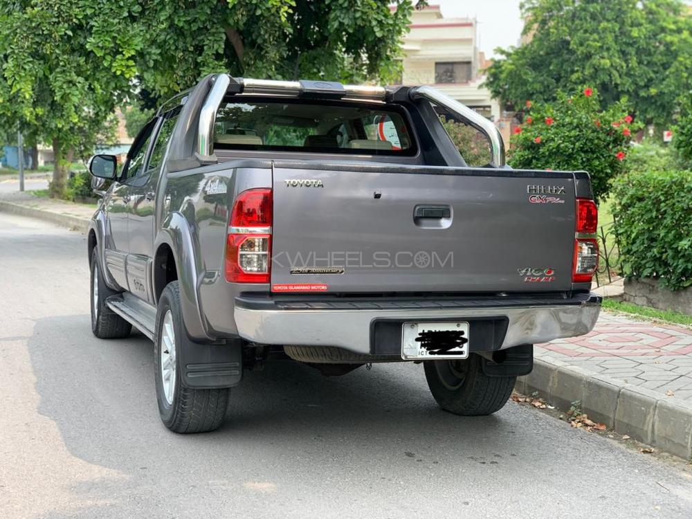 Toyota Hilux 2016 for Sale in Islamabad Toyota Hilux 2016 for Sale in Islamabad Image-14