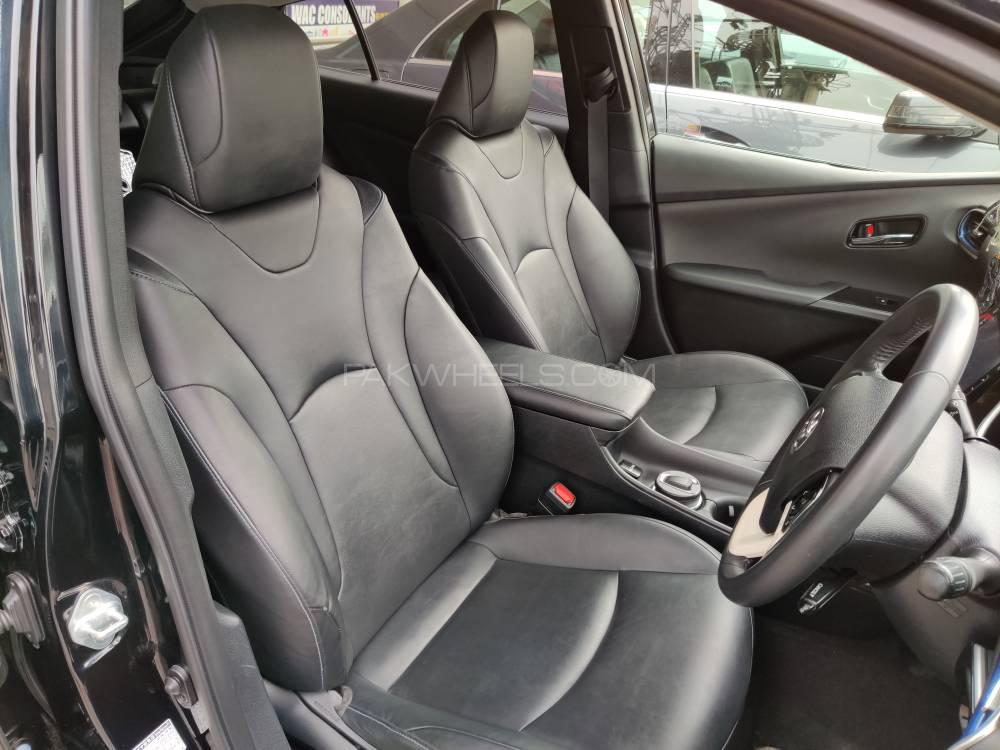 Toyota Prius 2016 for Sale in Lahore Toyota Prius 2016 for Sale in Lahore Image-2