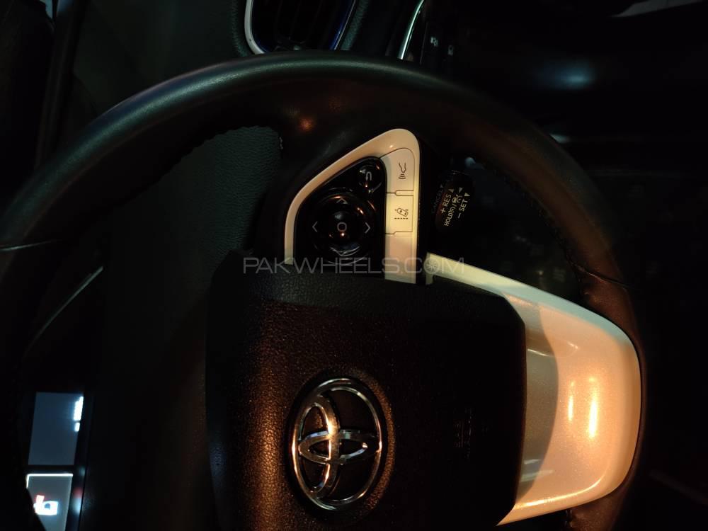 Toyota Prius 2016 for Sale in Lahore Toyota Prius 2016 for Sale in Lahore Image-11
