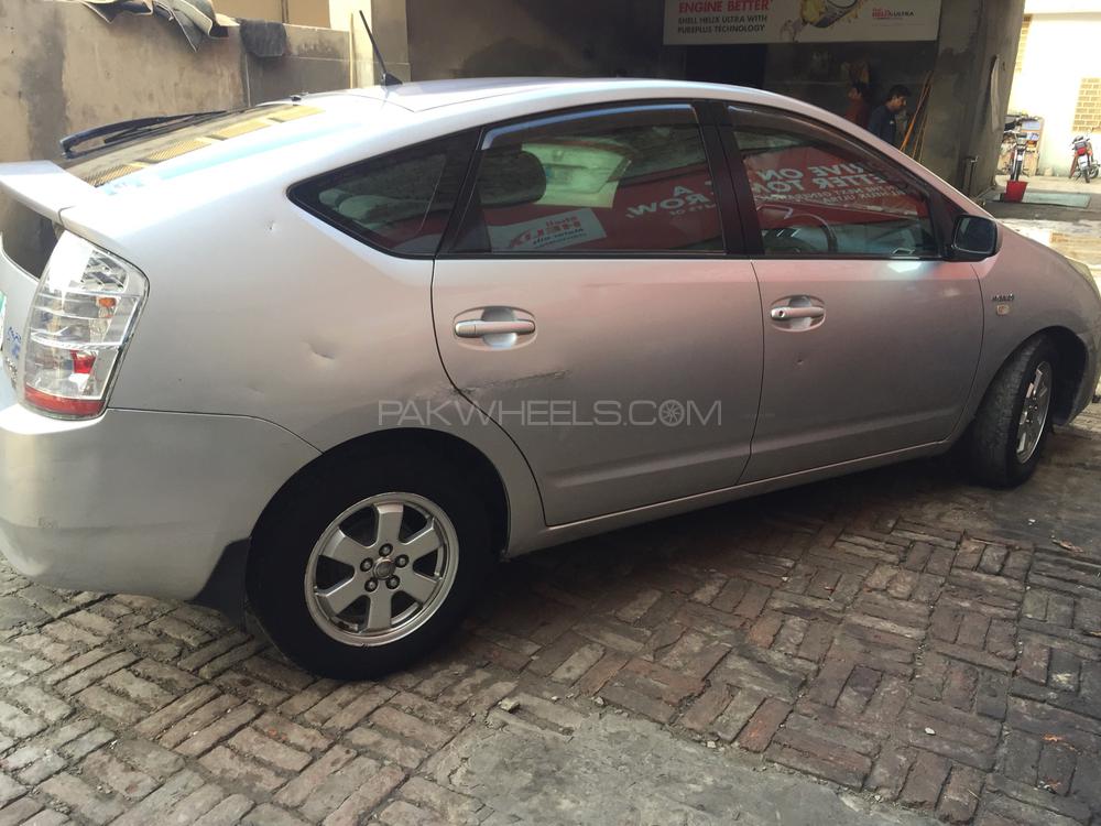 Toyota Prius 2008 for Sale in Faisalabad Toyota Prius 2008 for Sale in Faisalabad Image-3