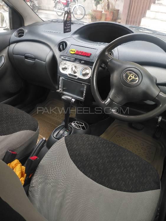Toyota Vitz 2003 for Sale in Nowshera Image-1