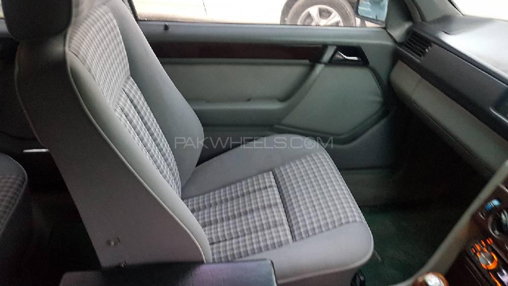 Mercedes Benz E Class 1993 for Sale in Mardan Mercedes Benz E Class 1993 for Sale in Mardan Image-20