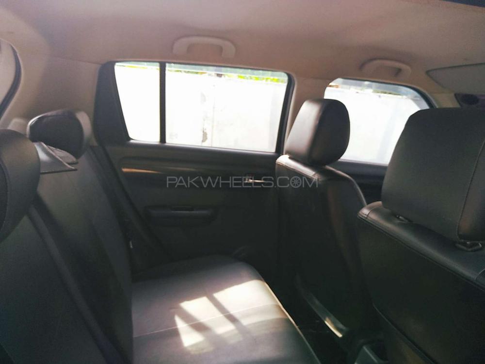 Suzuki Swift 2013 for Sale in Rawalpindi Suzuki Swift 2013 for Sale in Rawalpindi Image-12