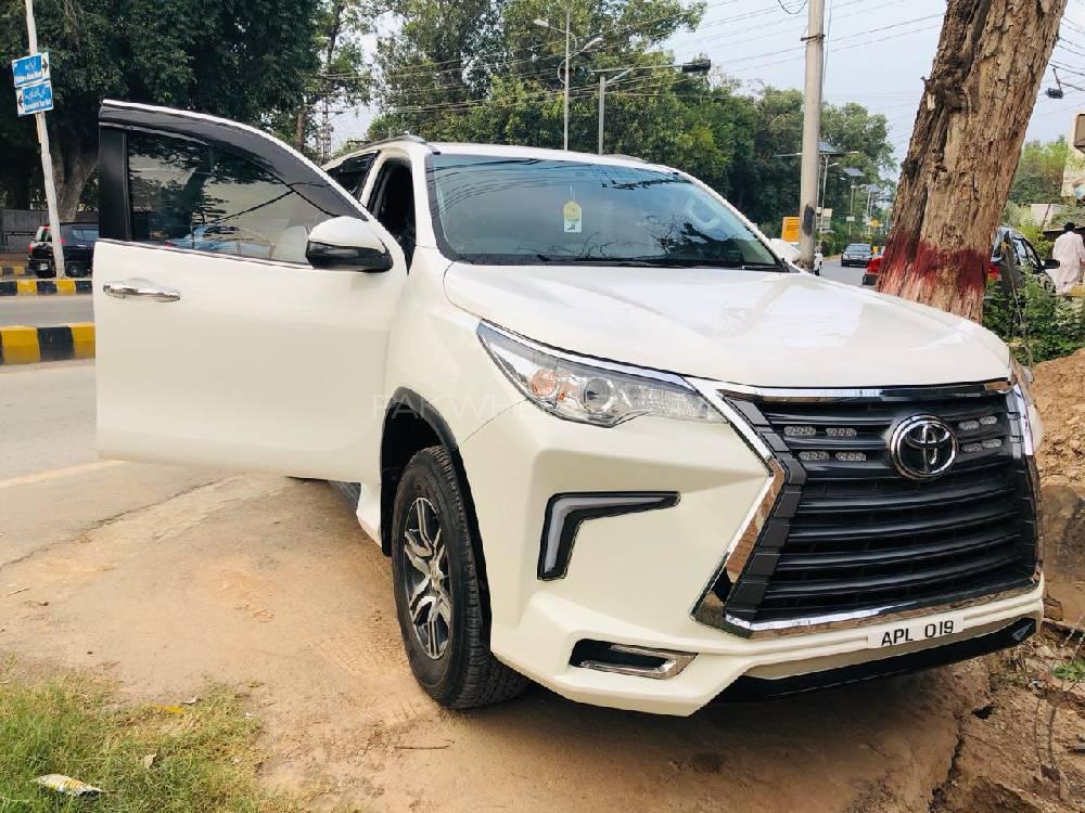 ٹویوٹا فورچیونر 2018 for Sale in پشاور ٹویوٹا فورچیونر 2018 for Sale in پشاور Image-3