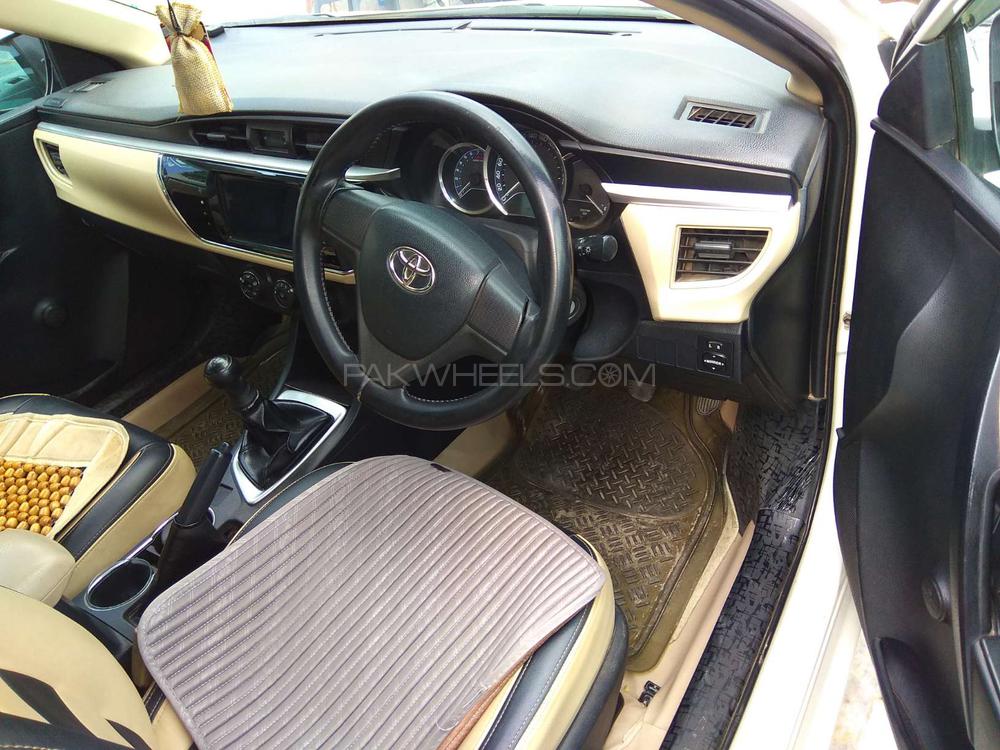 Toyota Corolla 2017 for Sale in Lahore Toyota Corolla 2017 for Sale in Lahore Image-5