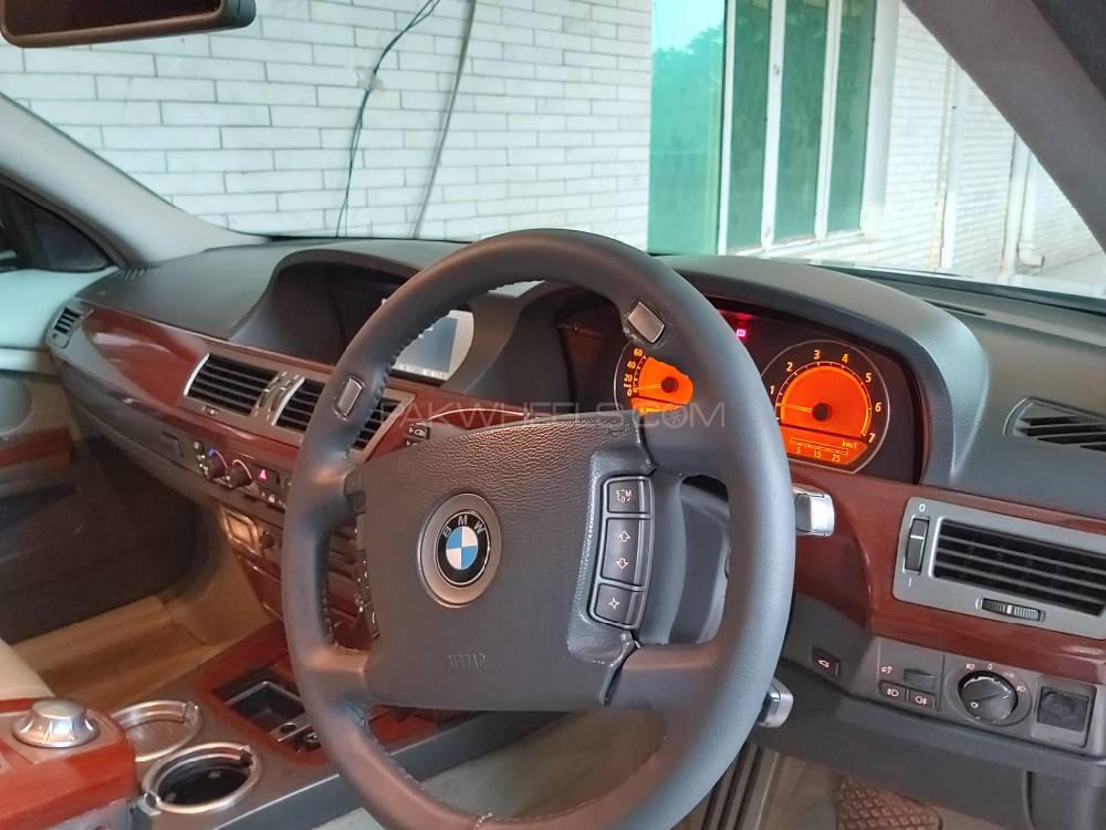 BMW 7 Series 2003 for Sale in Islamabad BMW 7 Series 2003 for Sale in Islamabad Image-5