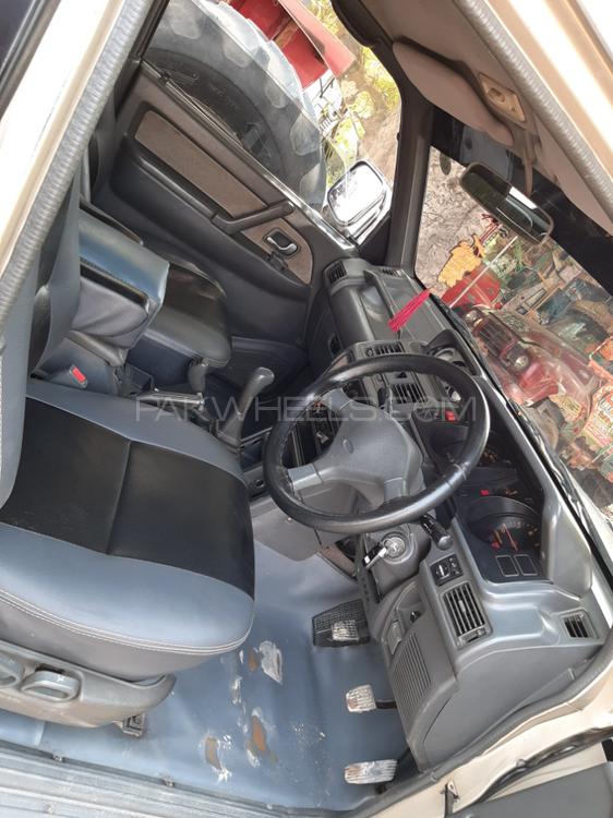 Mitsubishi Pajero 1993 for Sale in Muzaffar Gargh Mitsubishi Pajero 1993 for Sale in Muzaffar Gargh Image-3