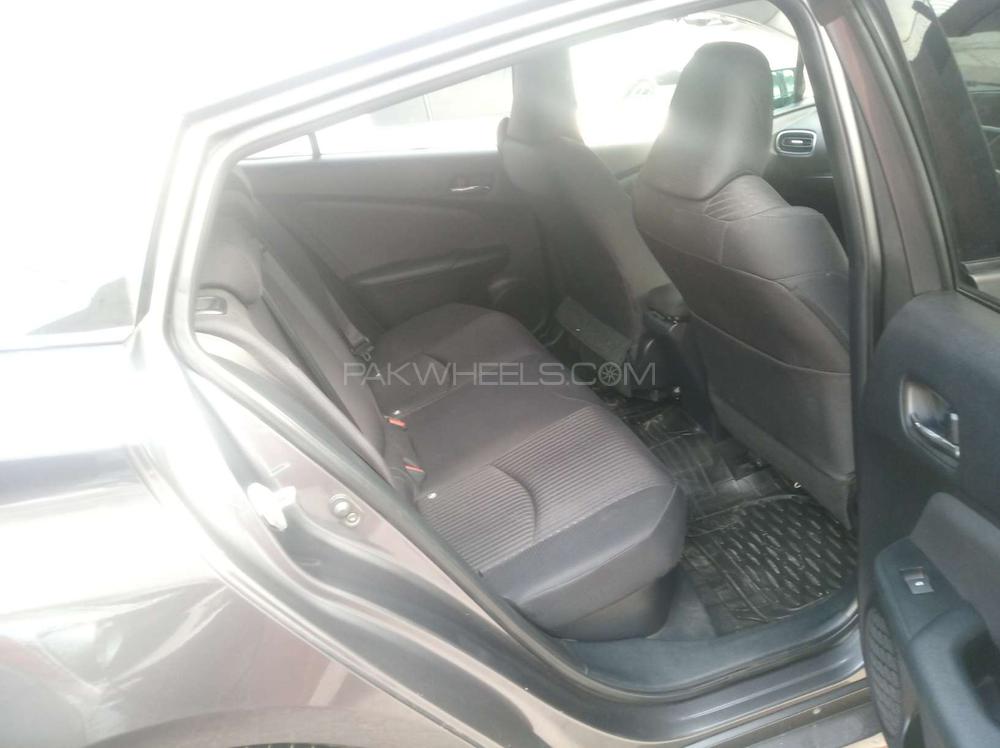 Toyota Prius 2016 for Sale in Faisalabad Toyota Prius 2016 for Sale in Faisalabad Image-11