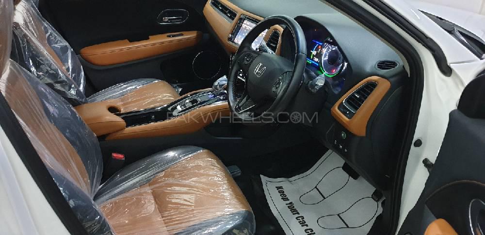 Honda Vezel 2015 for Sale in Karachi Honda Vezel 2015 for Sale in Karachi Image-13