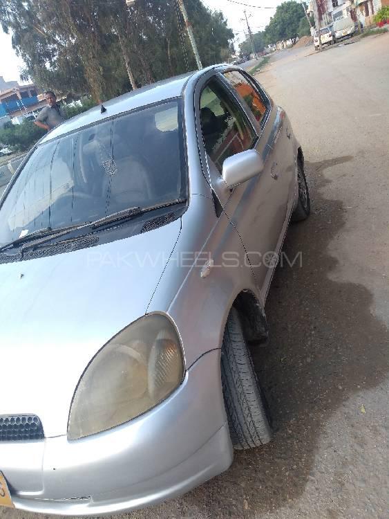 Toyota Vitz 2000 for Sale in Karachi Toyota Vitz 2000 for Sale in Karachi Image-7